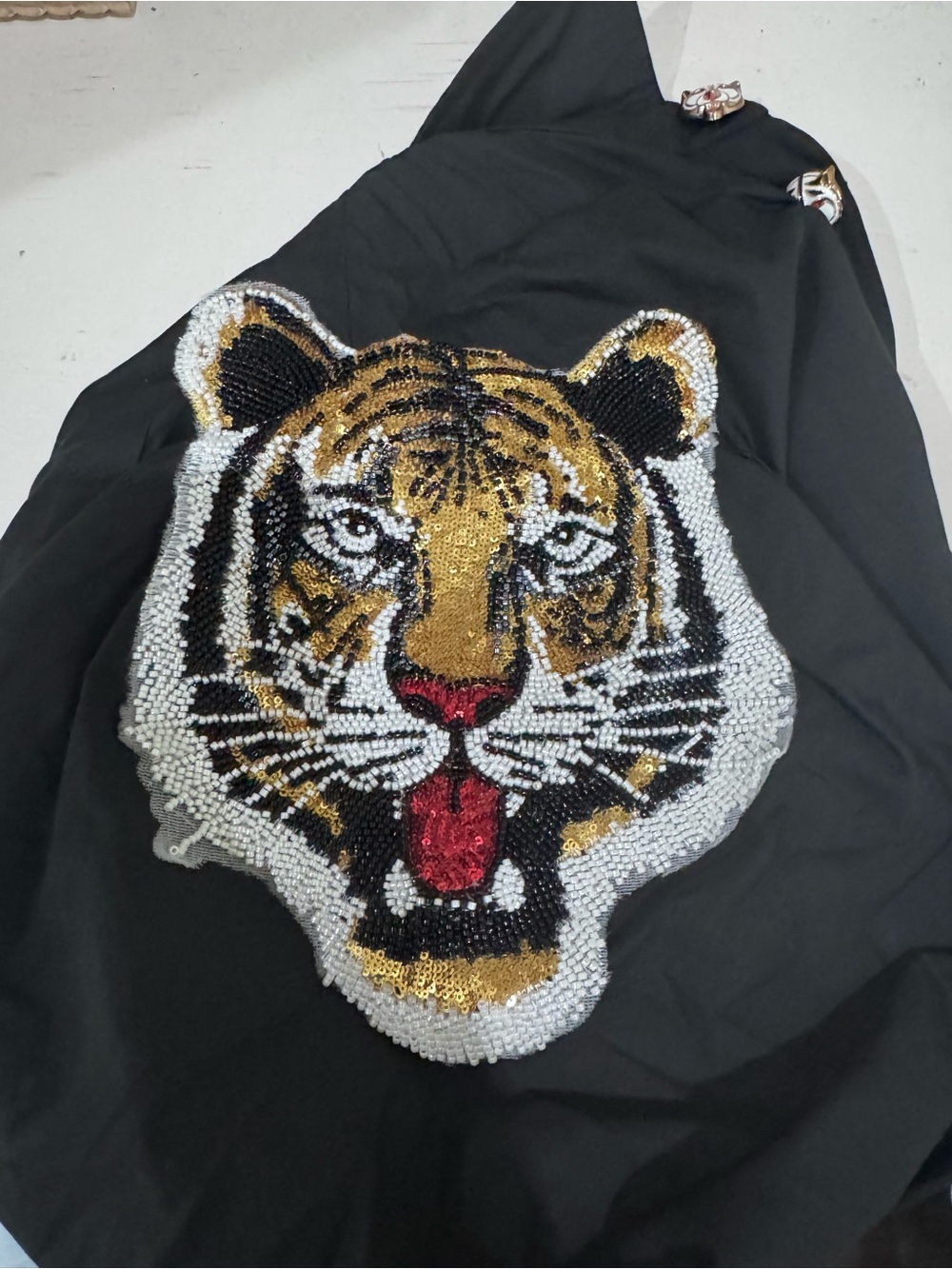 QUEEN OF SPARKLES Black Puff-Sleeve Tiger Appliqué Dress - Picture 3 of 4
